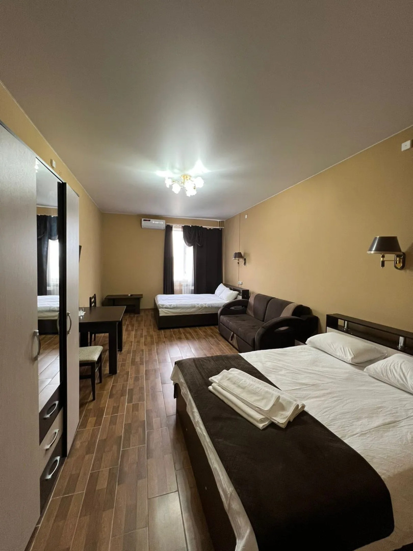 Отель Сюрприз на Яблочкова 31Ж