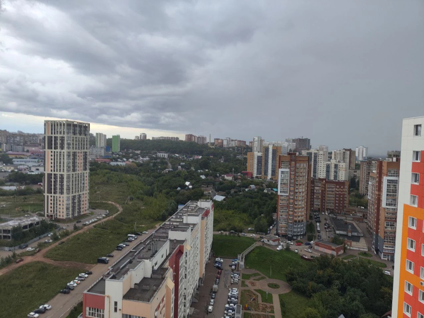 Апартаменты ГРАНАТ "Город на ладони"