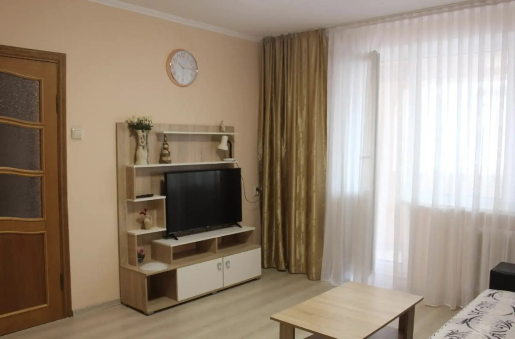 Апартаменты на Победы 111