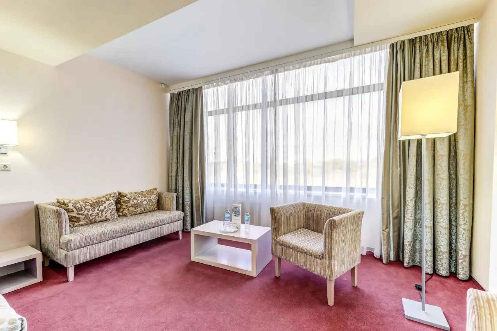 Отель Аквариум, ZONT Hotel Group