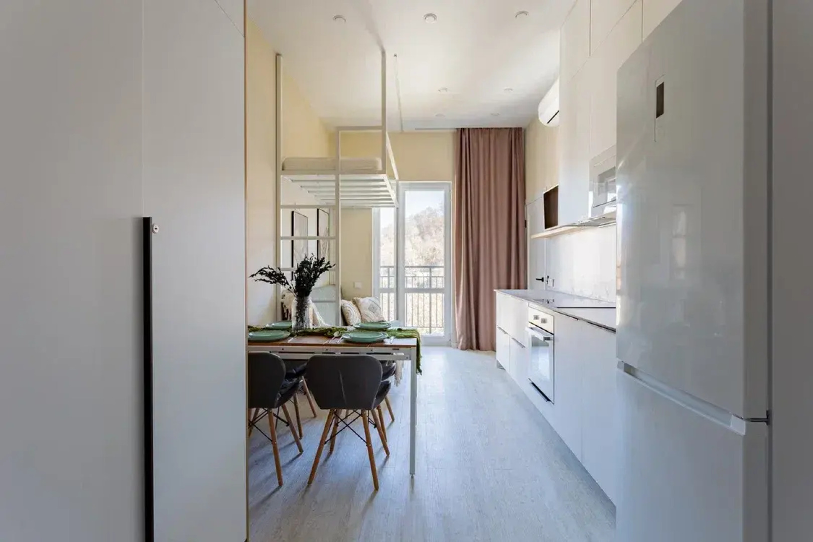 Квартира с Отдельной Спальней в ЖК Летний