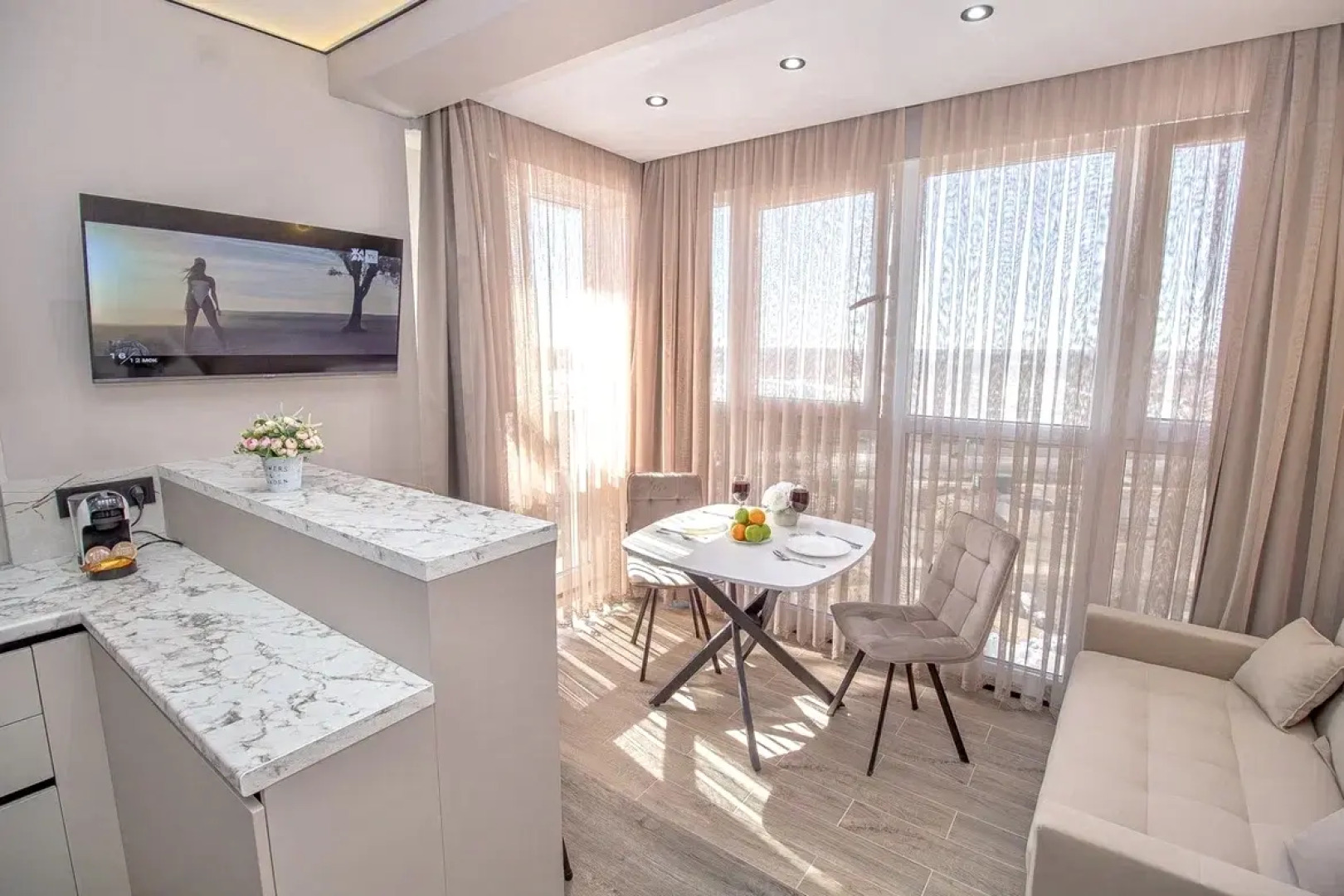 Апартаменты FSF Дизайнерские Четыре Сезона (Business)