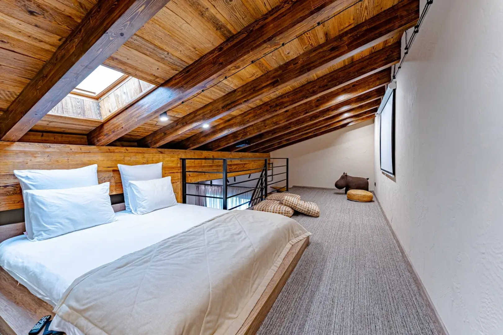 Коттедж Премиум Класса в Горах на 12 Гостей