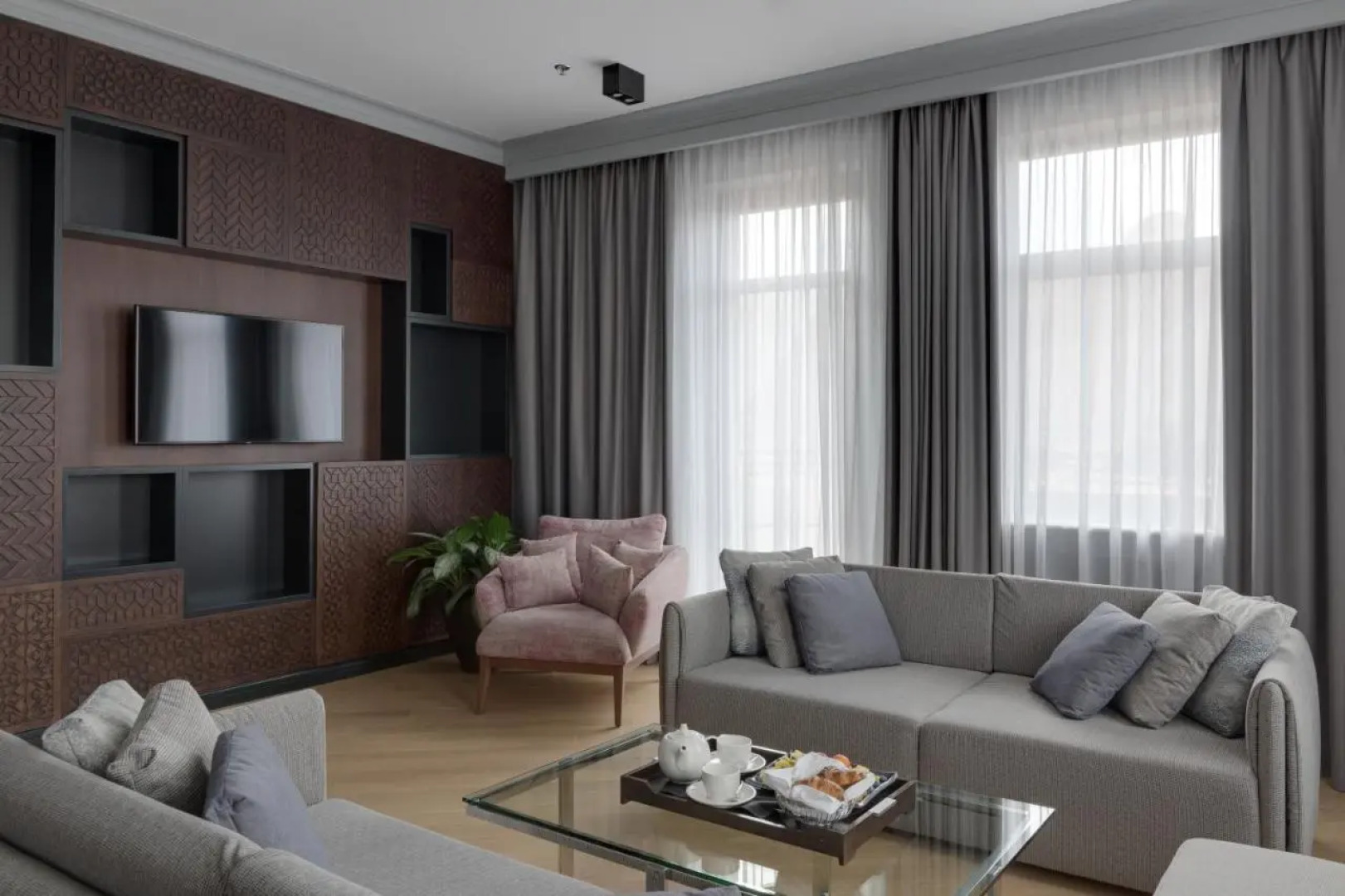 Отель Riviera House