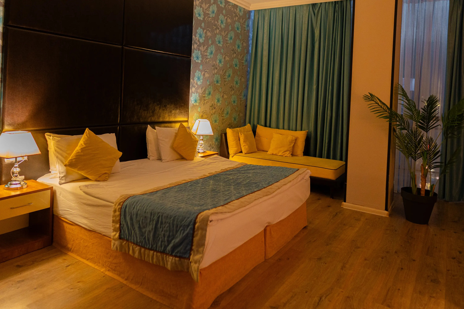 Отель Square Boutique