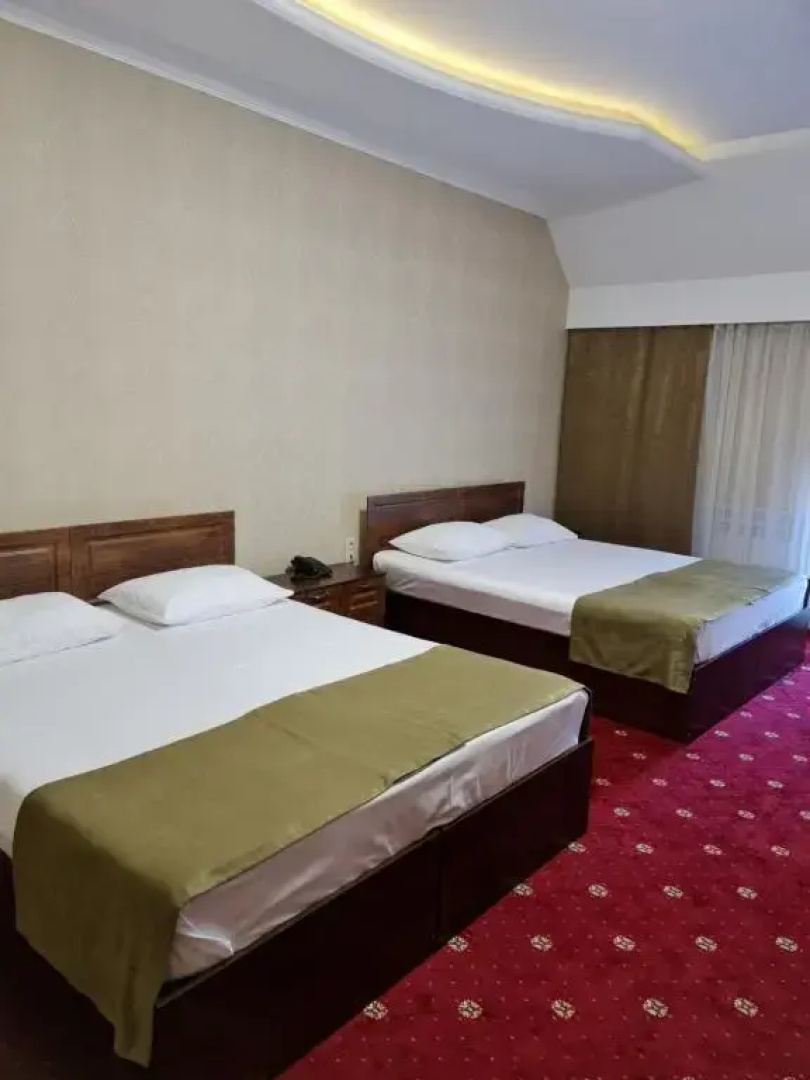 Отель Caesar Royal Palace