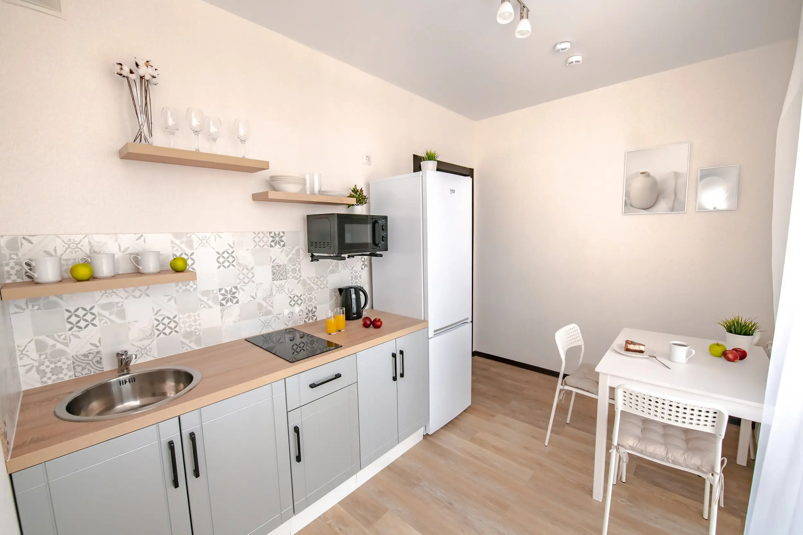 Апартаменты TopHouse на Можжевеловой 18, 8 этаж Двухкомнатные