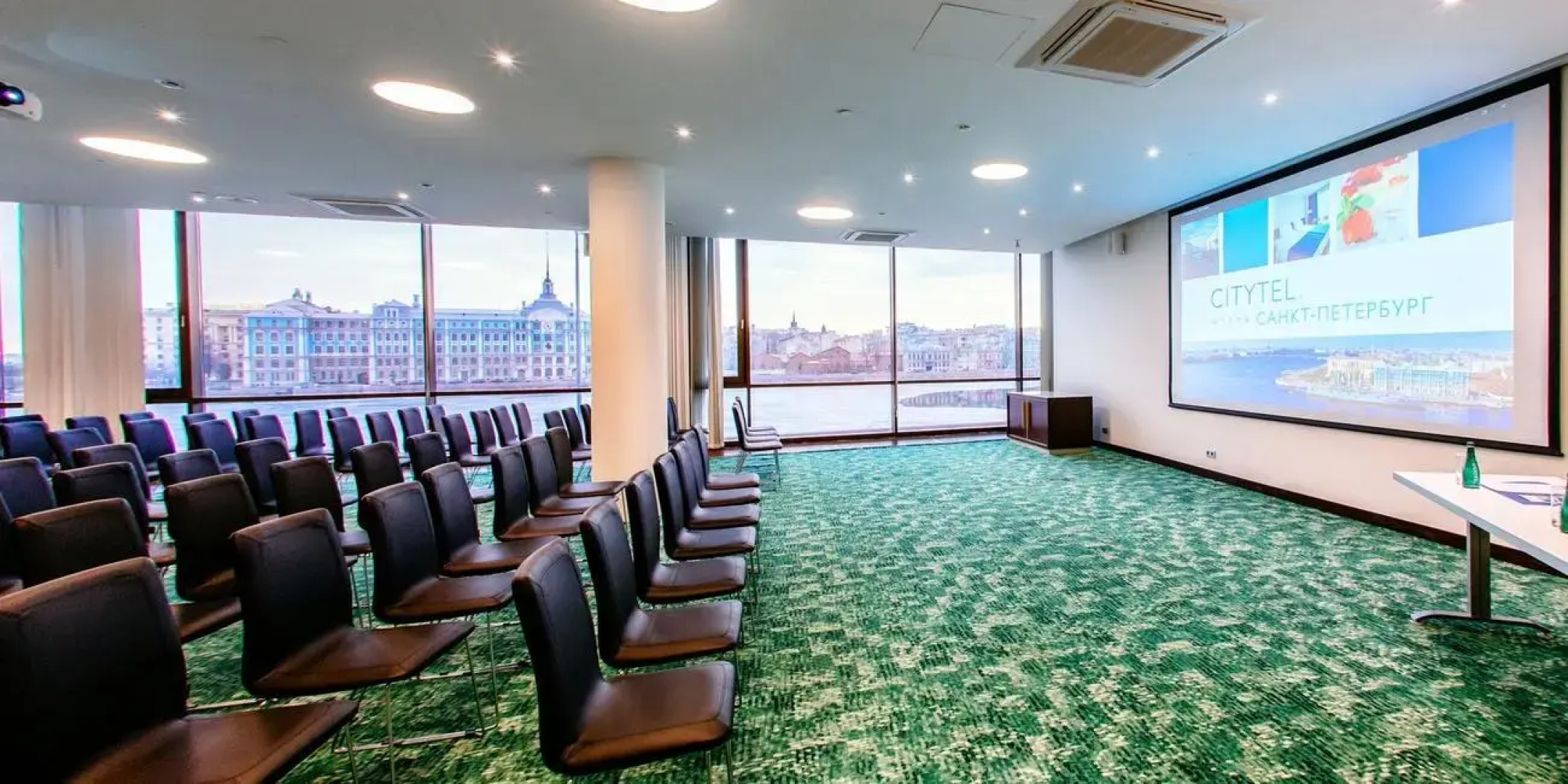 Отель Санкт-Петербург