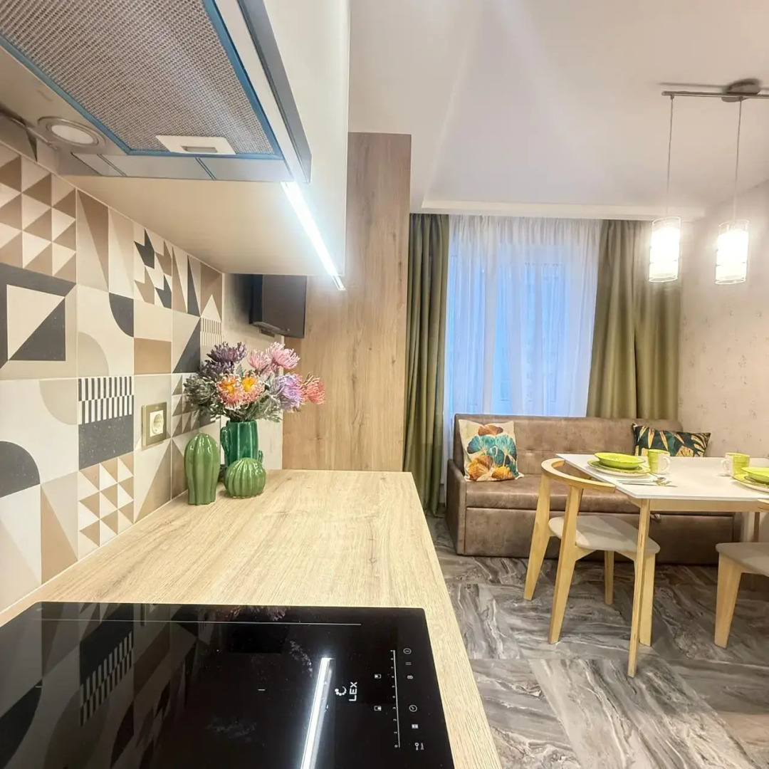 Квартира Луначарского 216