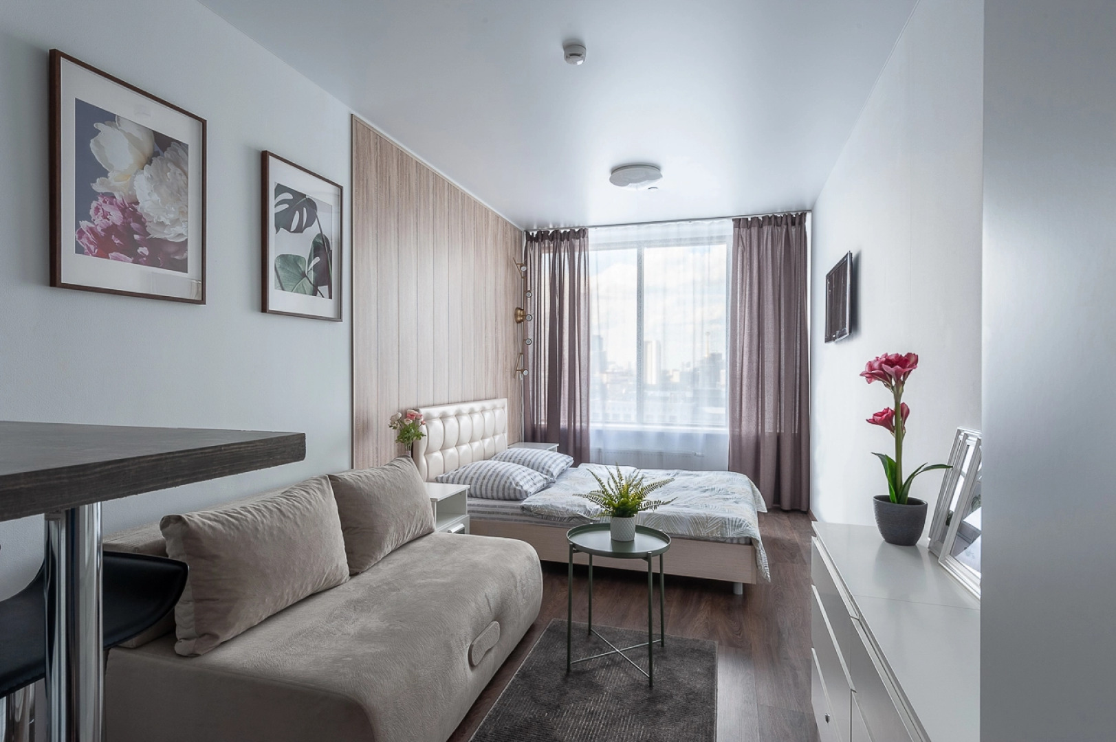 Апартаменты ApartHause с живописным видом на центр Екатеринбурга