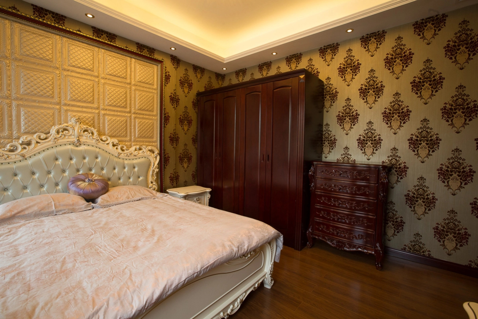 Отель Империал