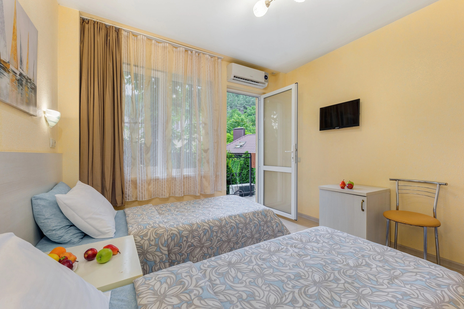 Отель Ашамба