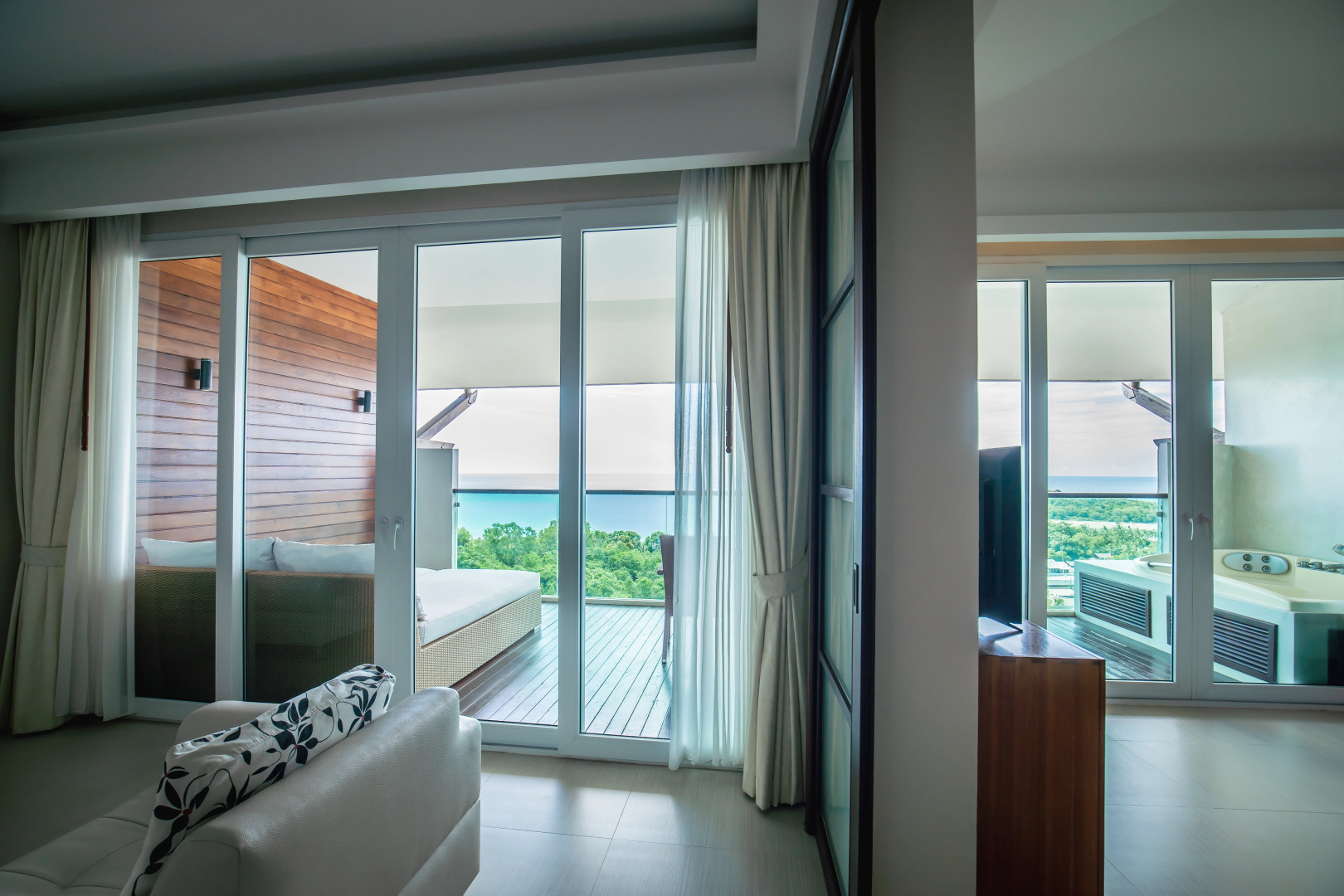 Отель KC Resort & Over Water Villas