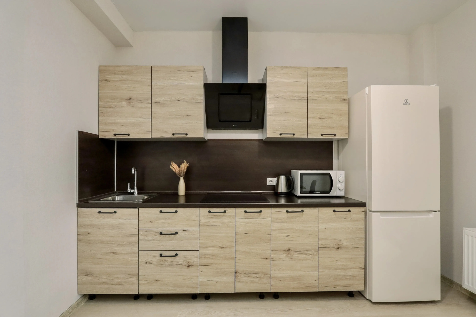 Апартаменты в ЖK Kолизeй c видом нa пруд.