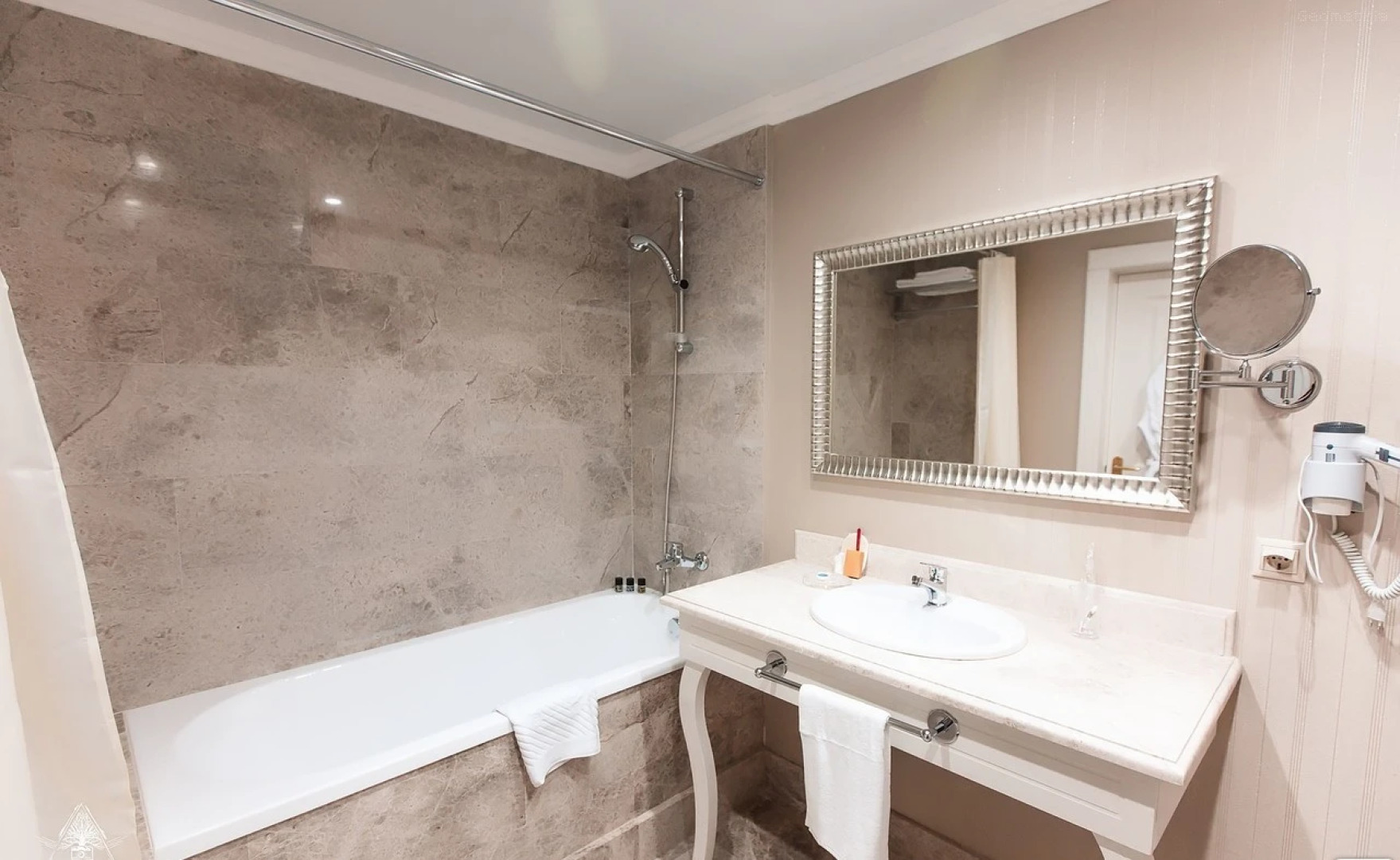 Гостиница Астраханская