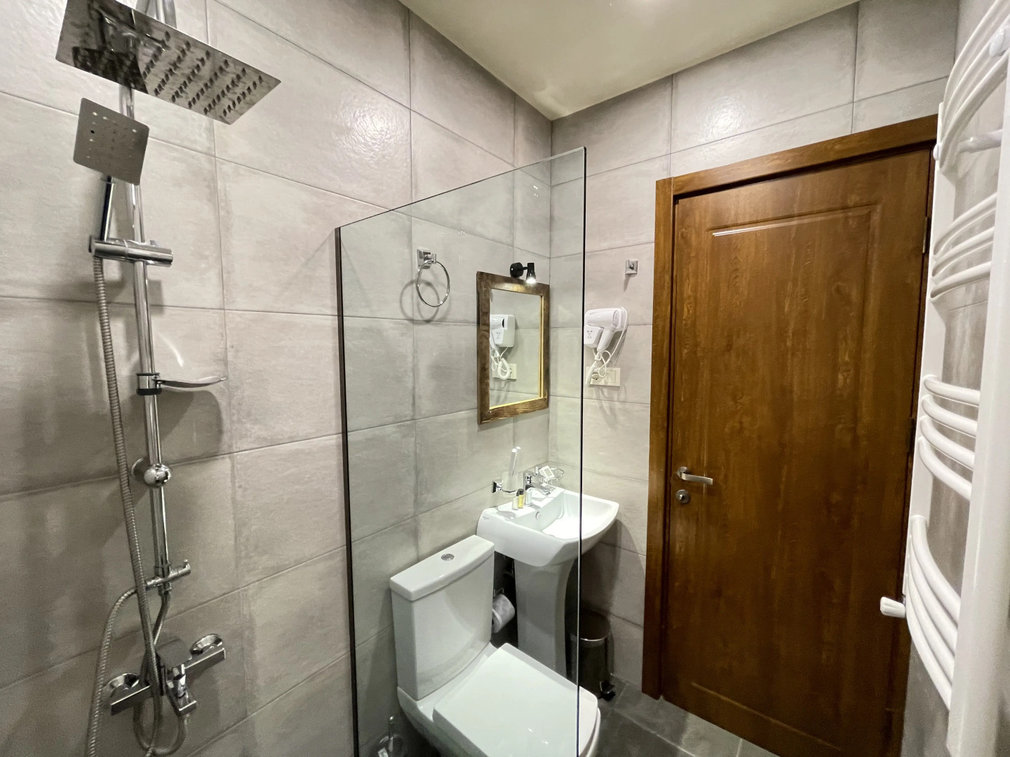 Отель Misty Mountain