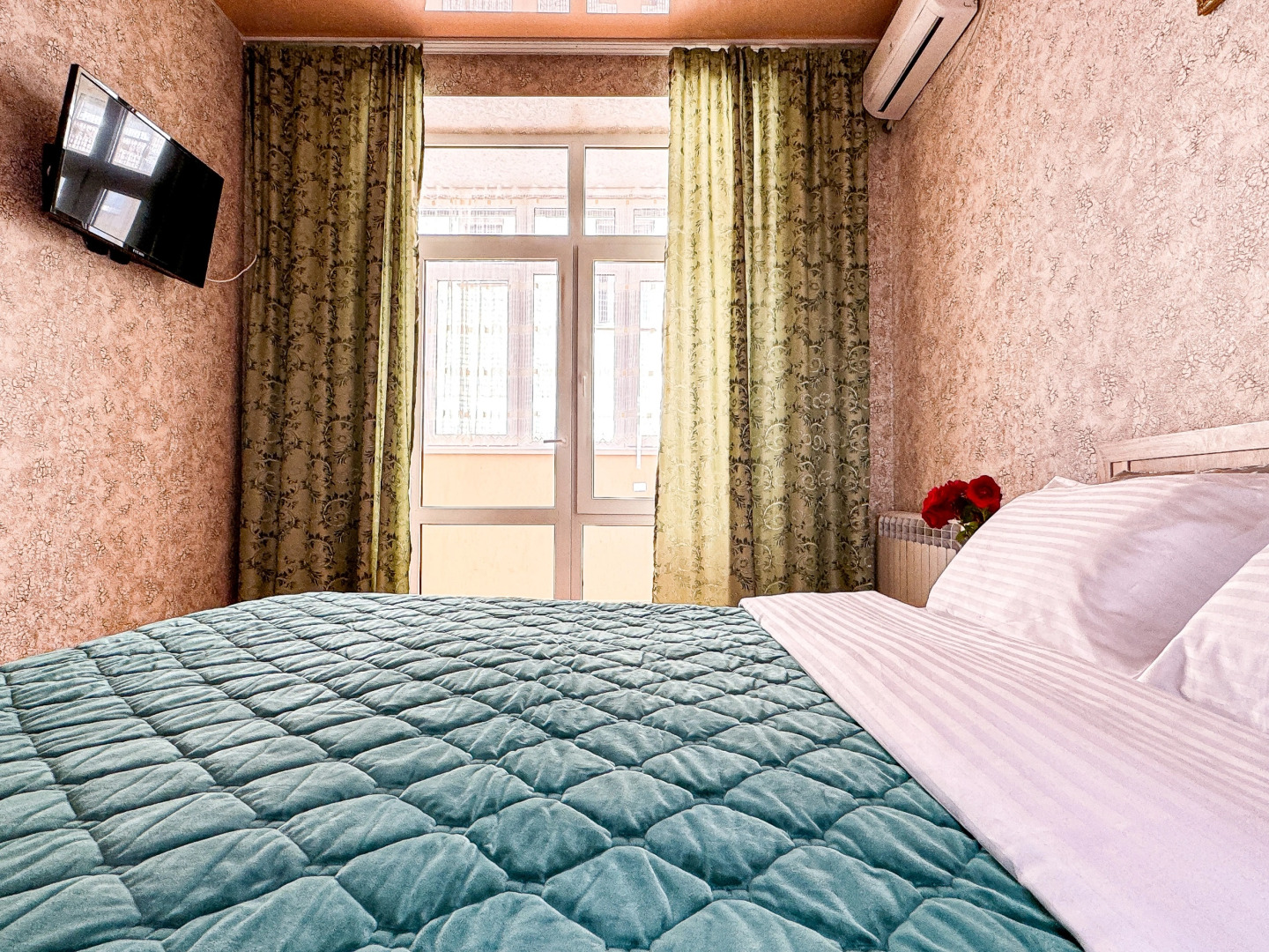 Апартаменты Монако 24 по ул. Воина Шембелиди 24/11