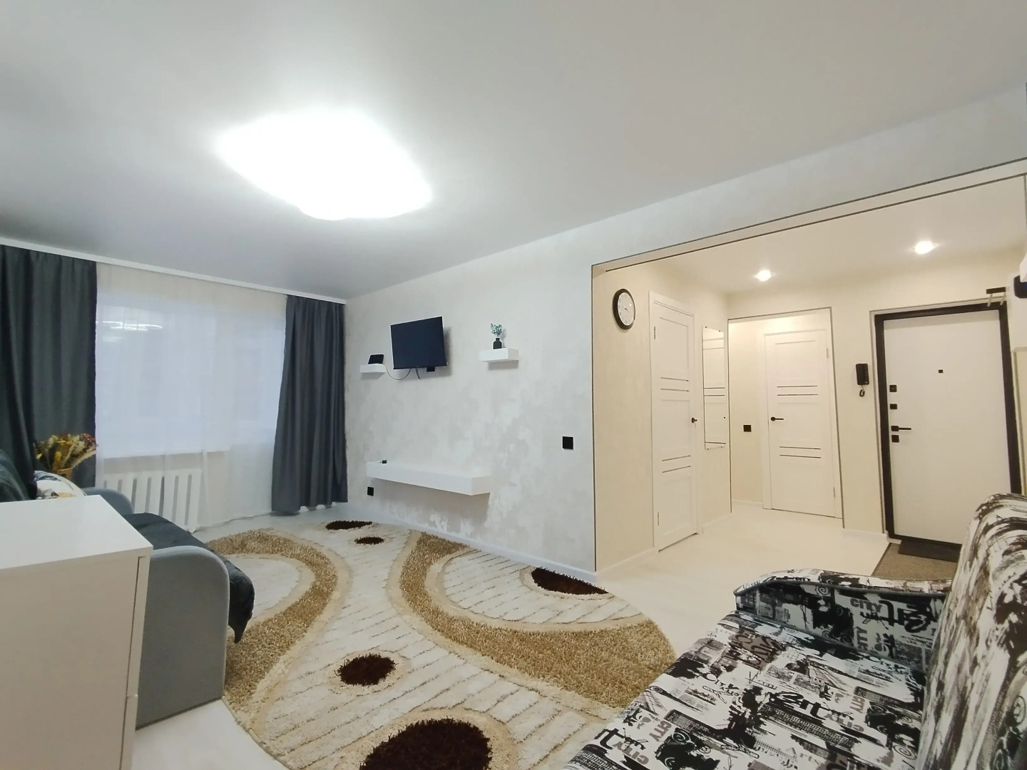 Апартаменты Двухкомнатные новые в центре