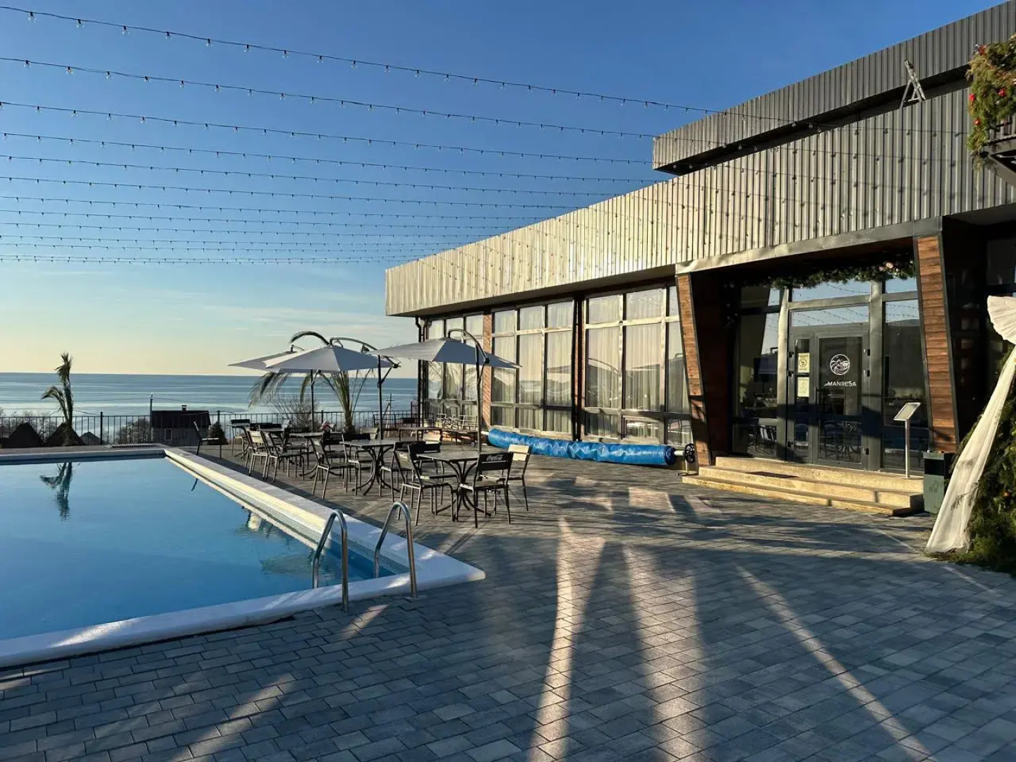 Отель Manresa Family Resort