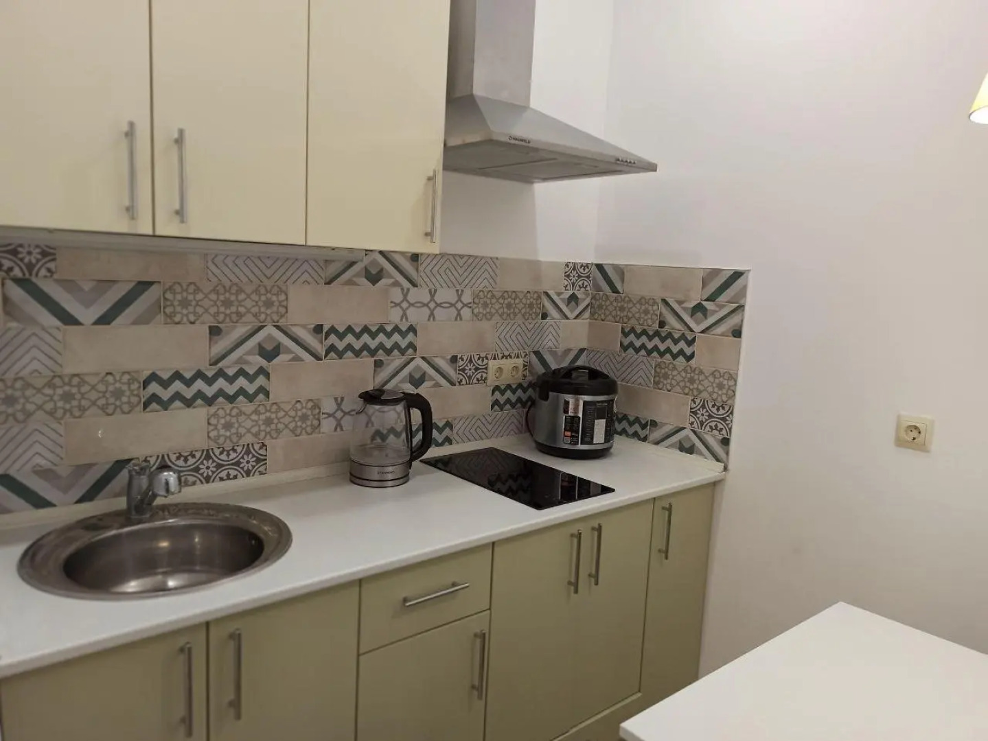 Апартаменты Двухкомнатная квартира в элитном поселке с частным пляжем