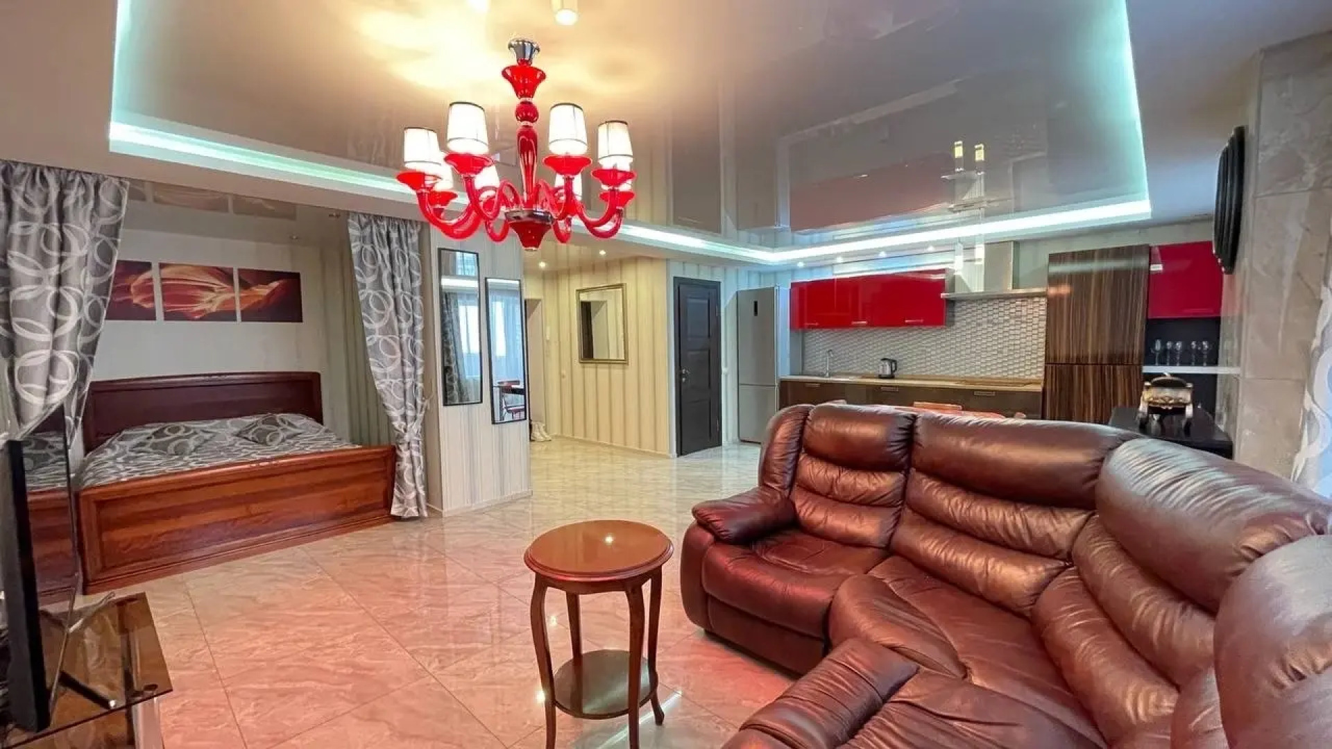 Квартира Толстой Пионерская Red