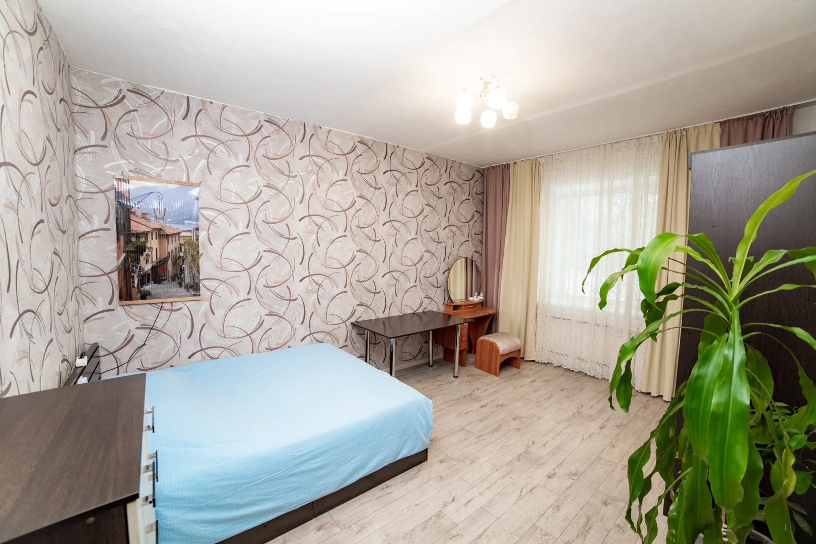 Апартаменты Четырехкомнатные на Энтузиастов 3