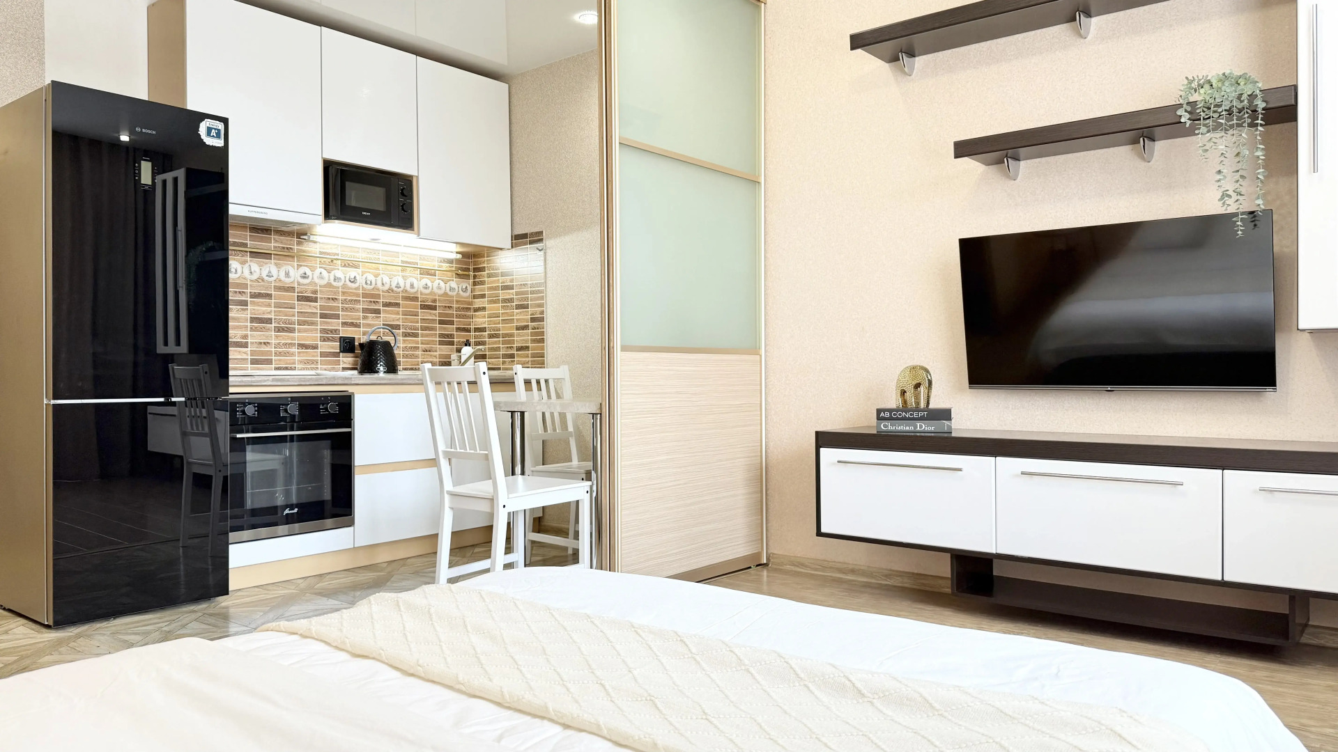 Апартаменты Квартира Hugge Place Объект 5