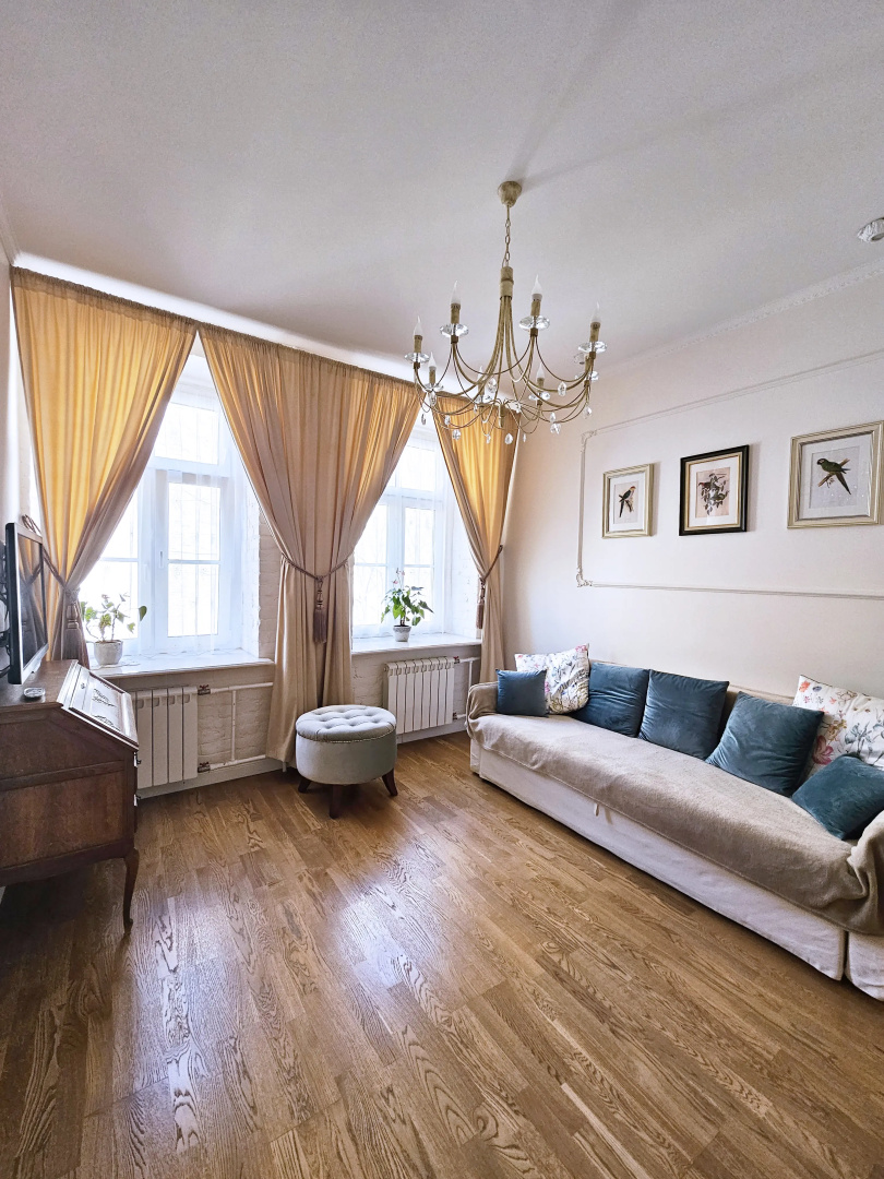 Апартаменты Life Inn near Kazan Cathedral