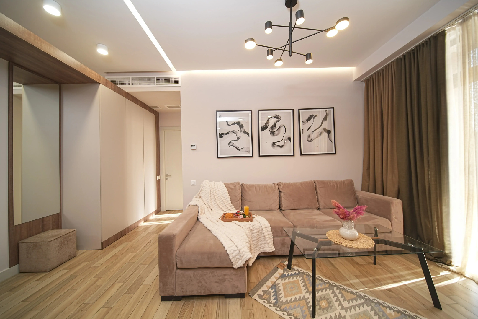 Апарт-отель Sweet Home Deluxe