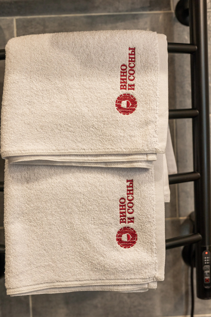 Отель Вино и Сосны