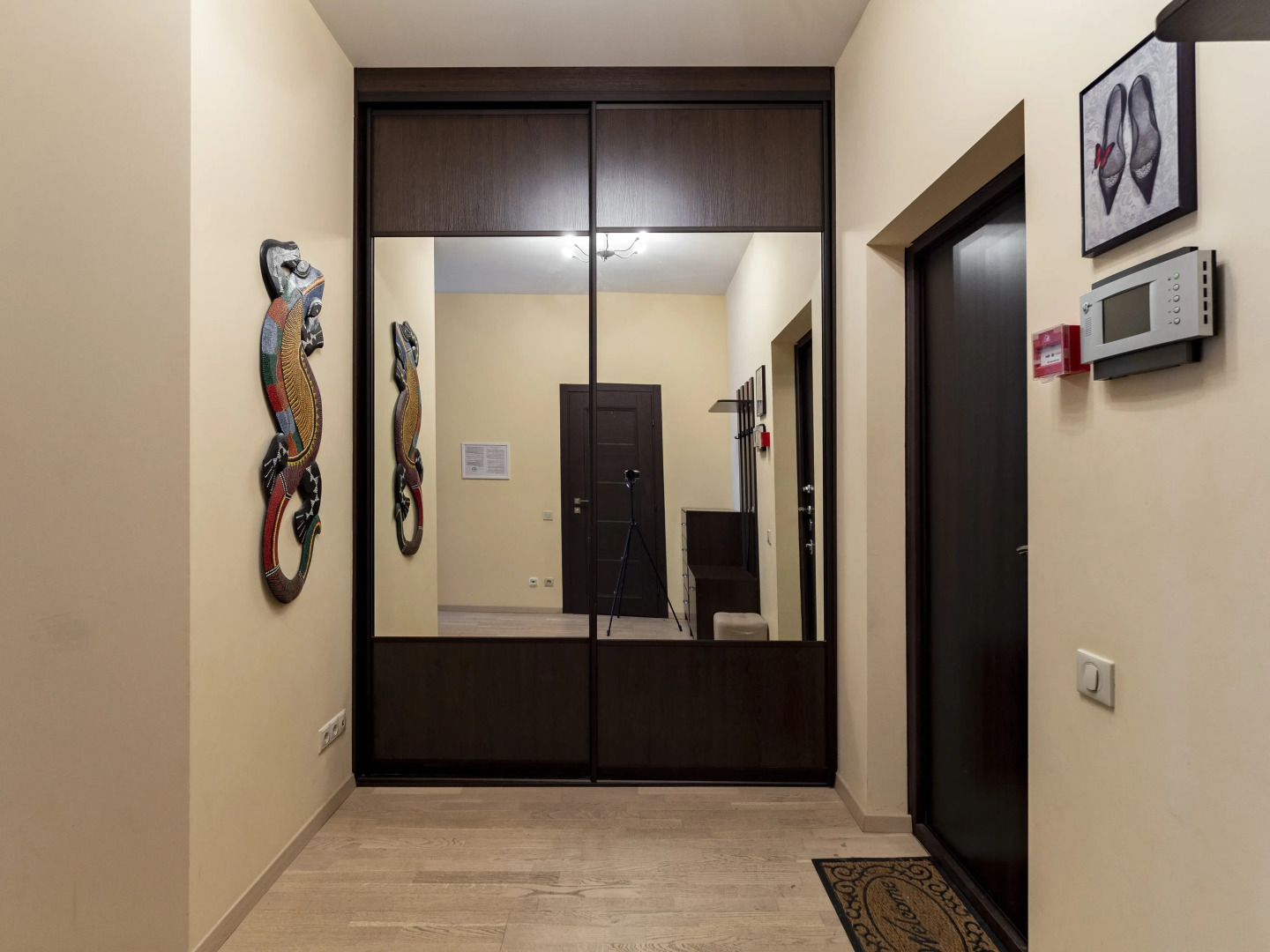 Апартаменты Mira Apartments