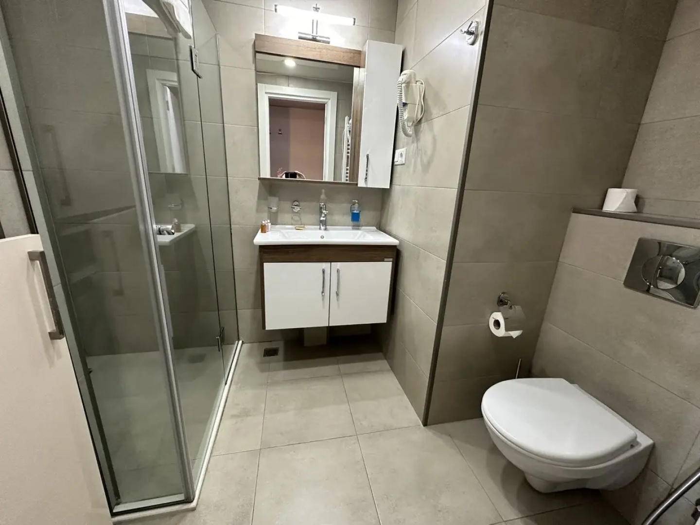 Апартаменты с видом на первой линии моря в 5* Апарт-отеле (Новый Батуми, центр набережной) (13)