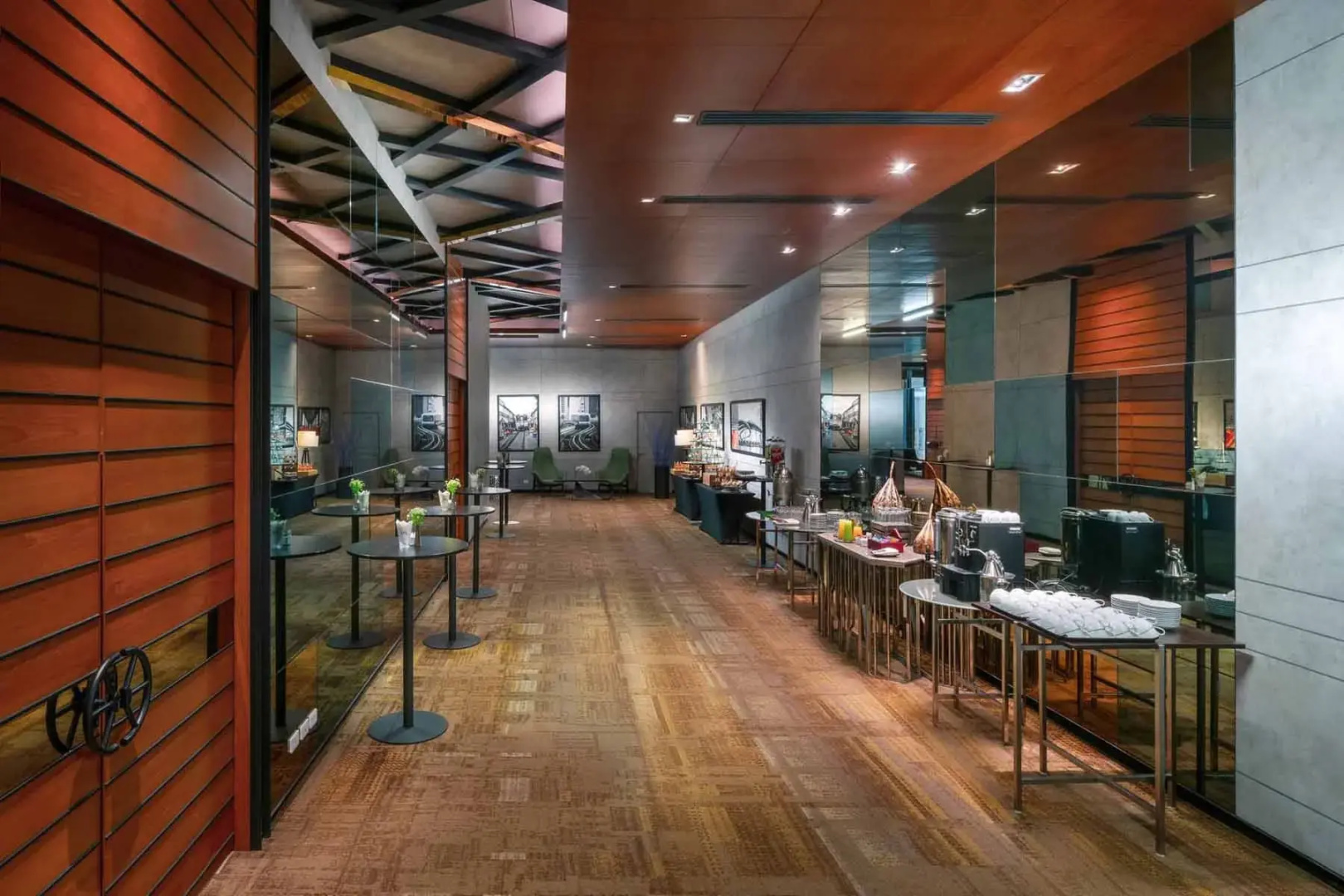 Отель Mercure Bangkok Makkasan