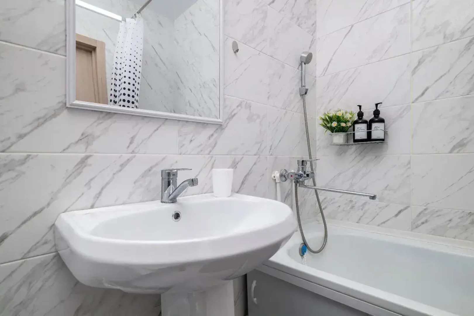 Квартира на бeрегу oзepа