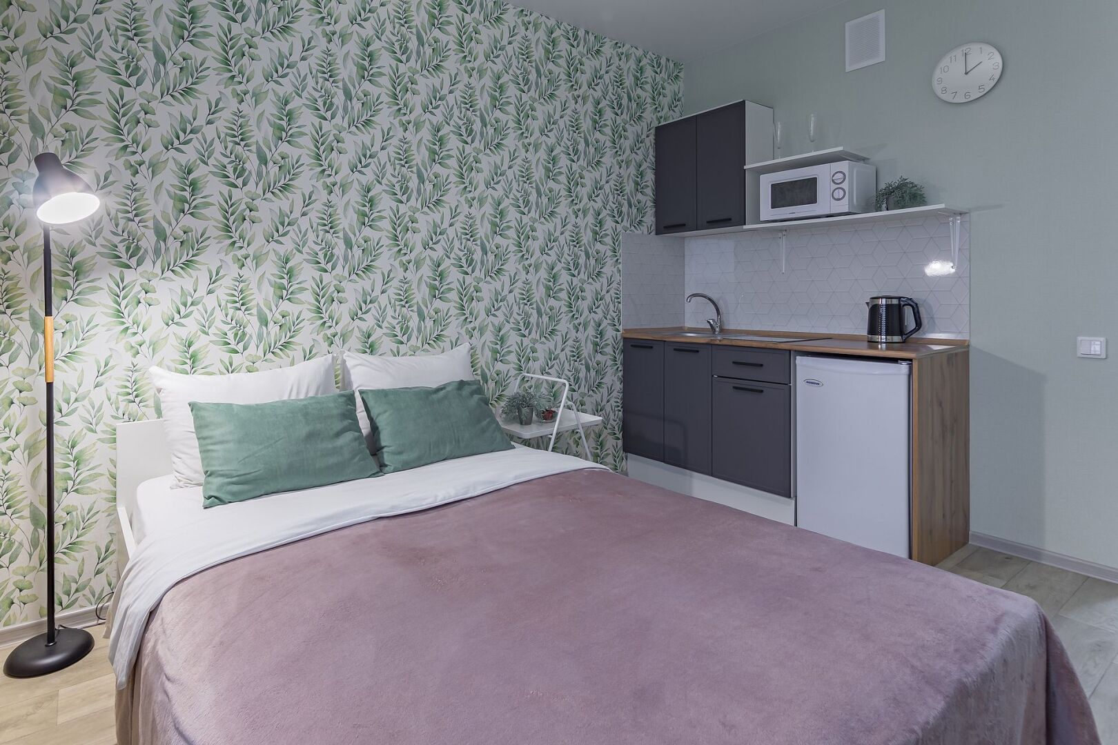 Квартира студия на Бурнаковской 97