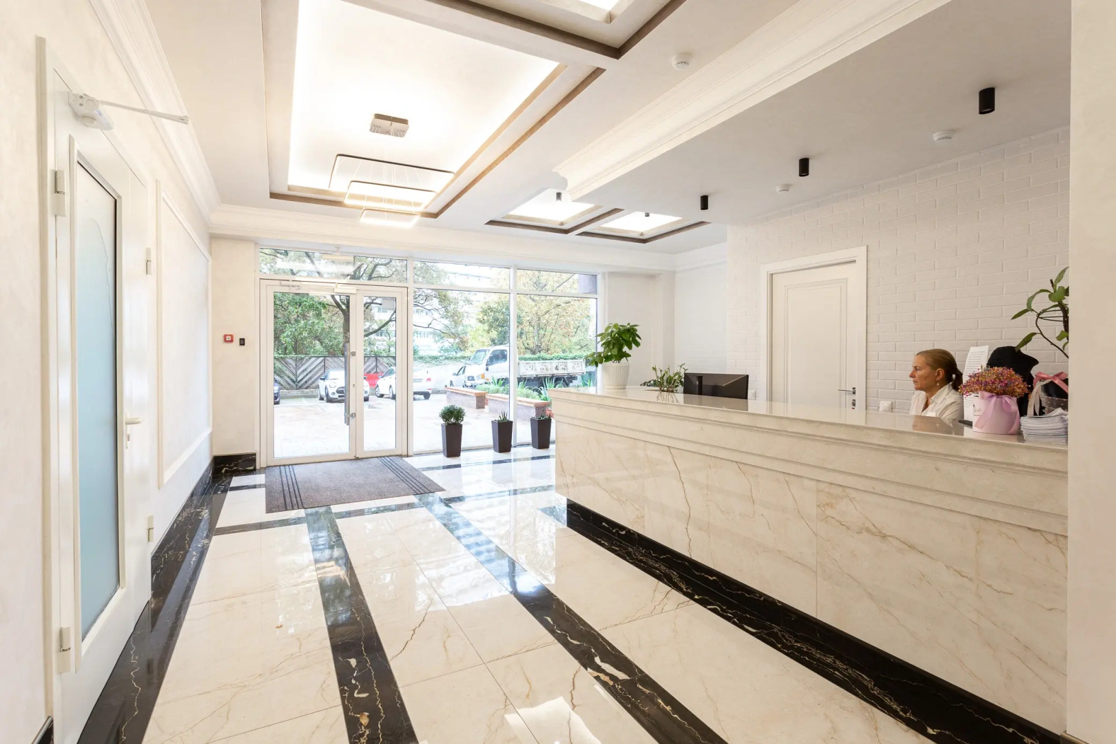 Апартаменты RED APARTMENTS Светлана Парк Офелия