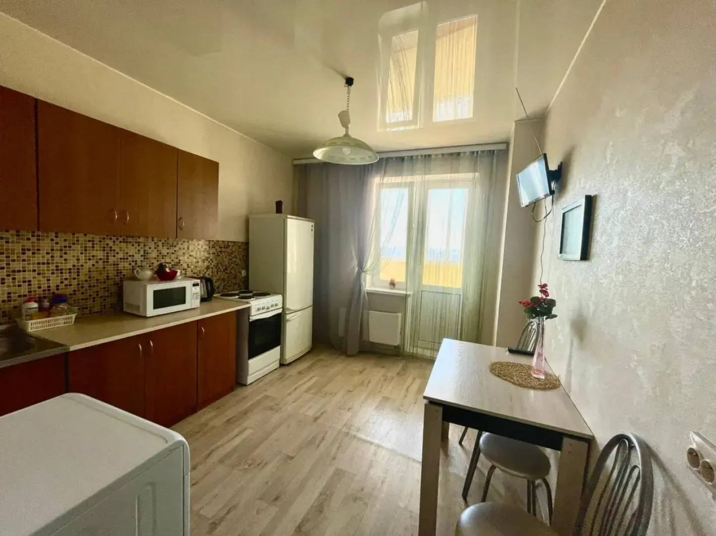 Апартаменты Ленинский 124