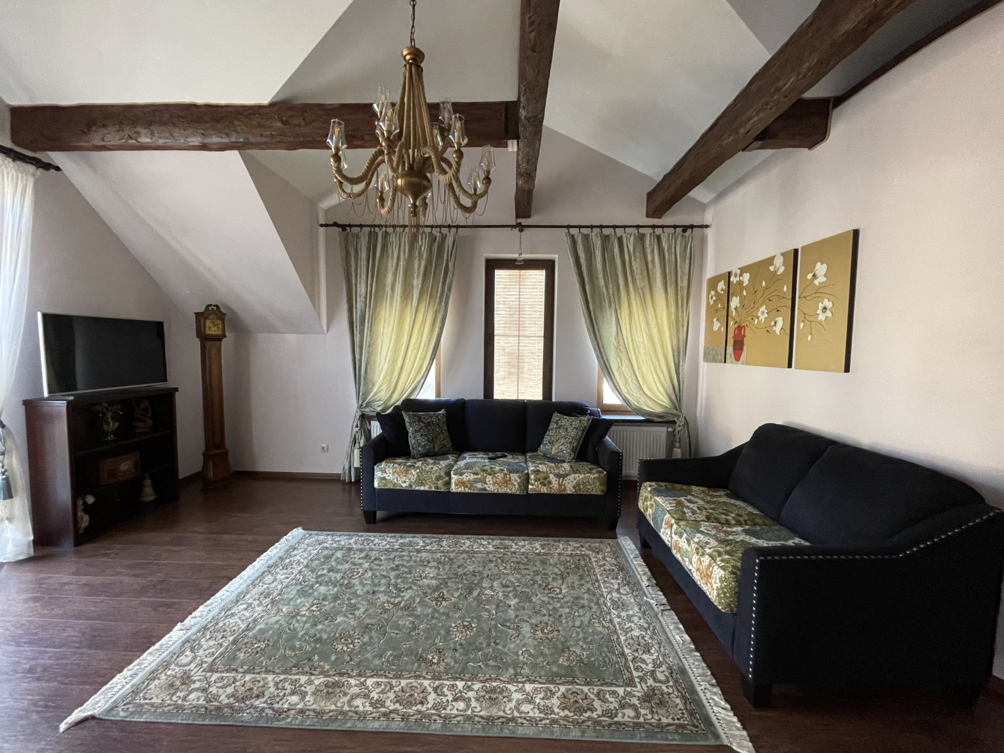 Апартаменты Горького