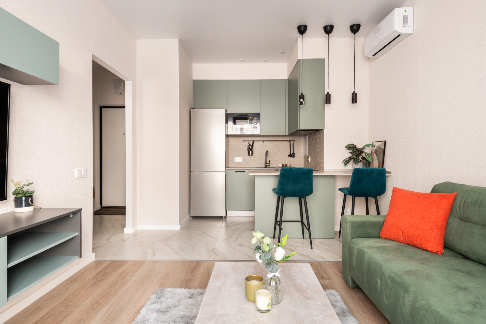 Квартира Евродвушка в природных тонах