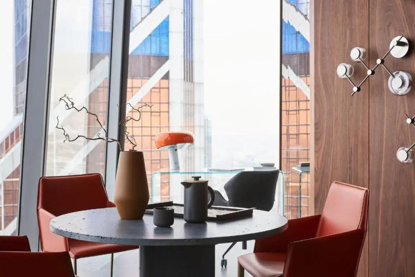 Стиль и минимализм на 75-м этаже