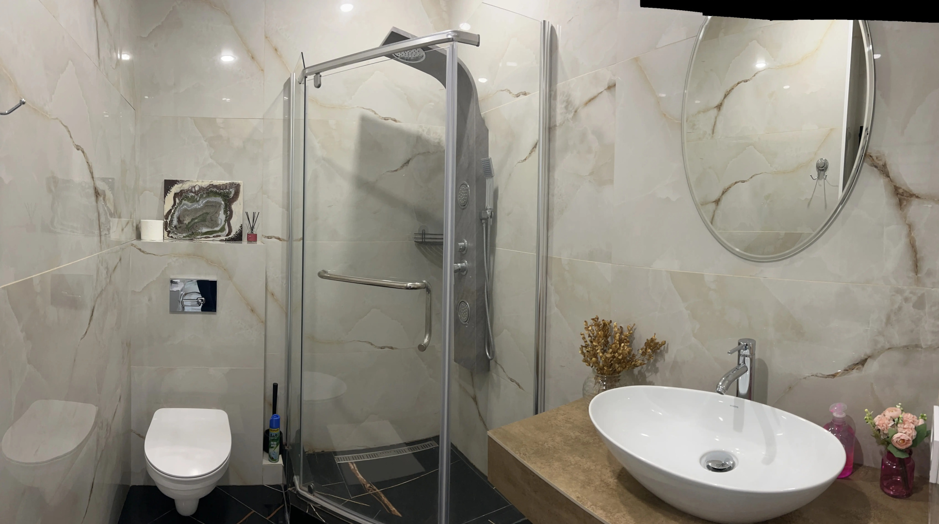 S Basseynom ZHK Metropol Apartments