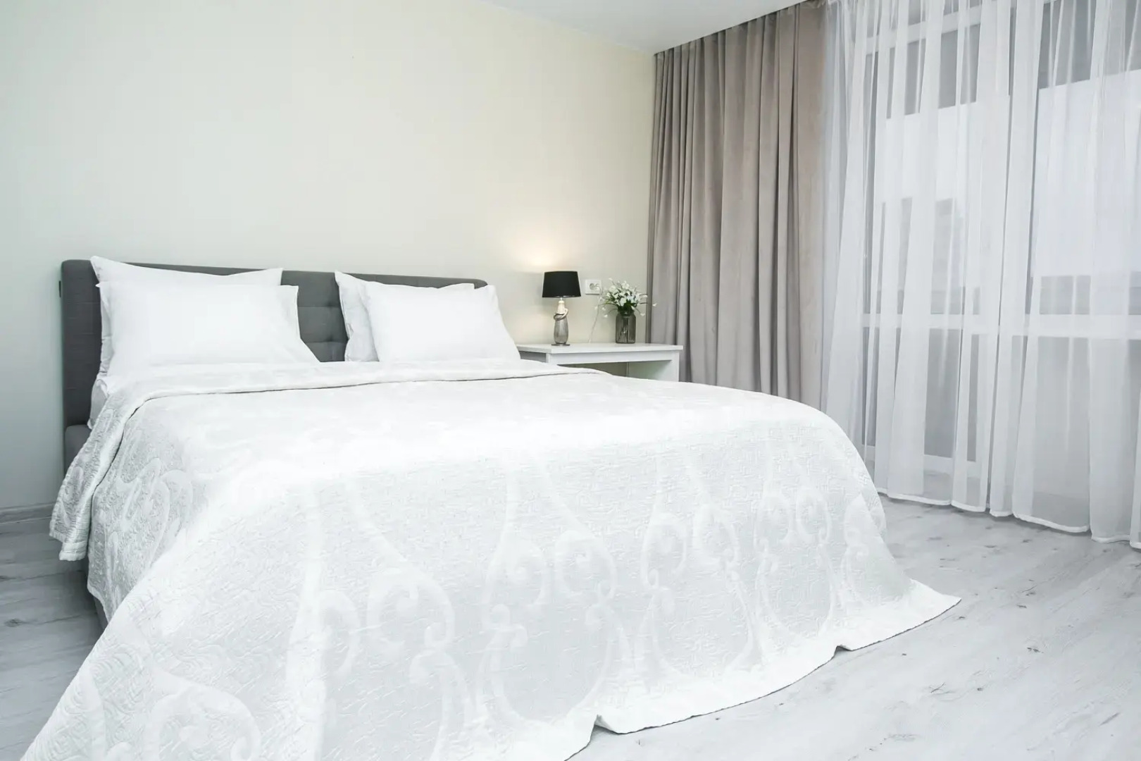 Апартаменты 4 комнатные Немига 6 Центр!