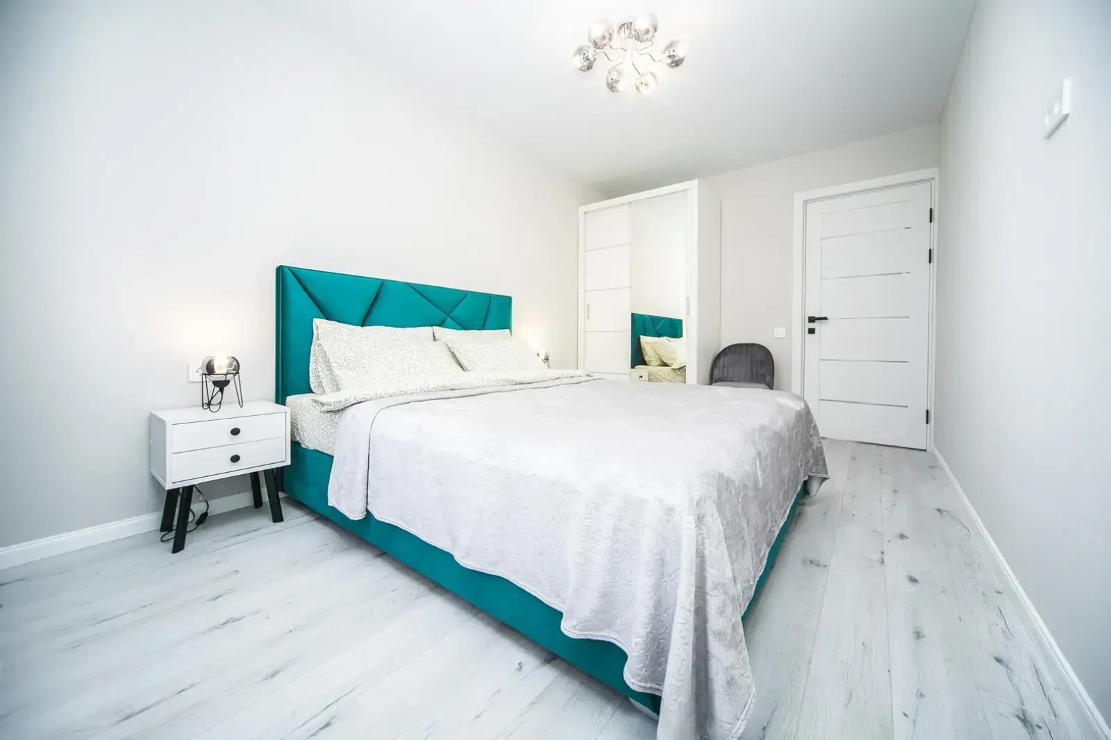 Квартира в центре города у метро Немига