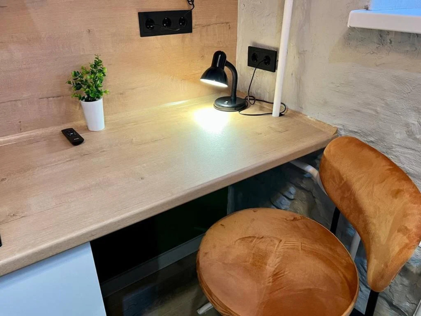 Уютная студия в 8 минутах на метро от самого центра