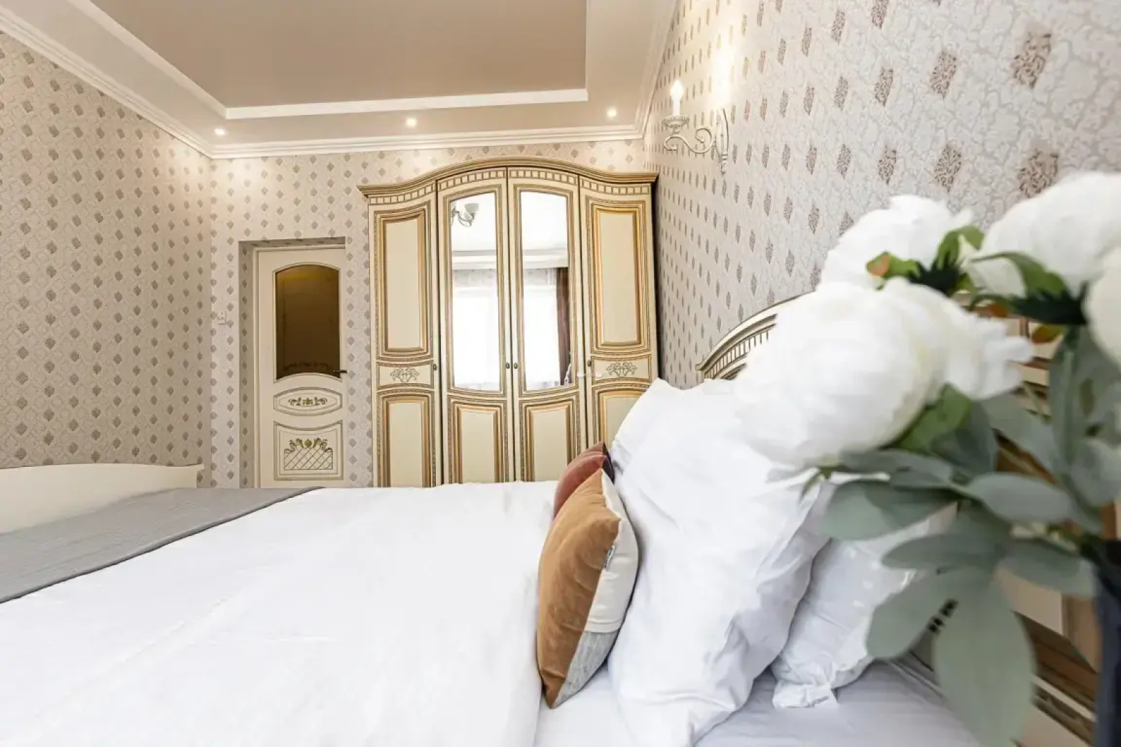Apartment Krasnodar Gallary by Alekseev