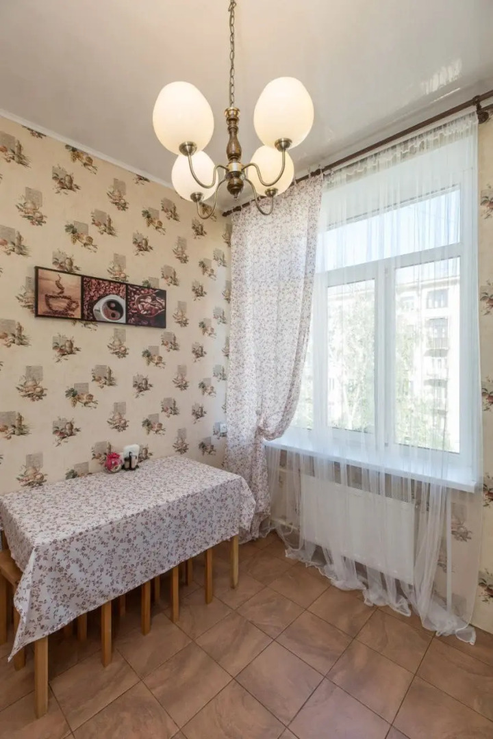 Квартира Типанова 16