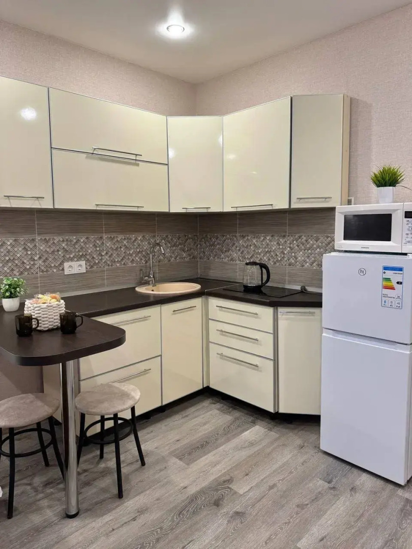 Апартаменты SutkiVIP (СуткиВИП) на ул.  Шмидта 3