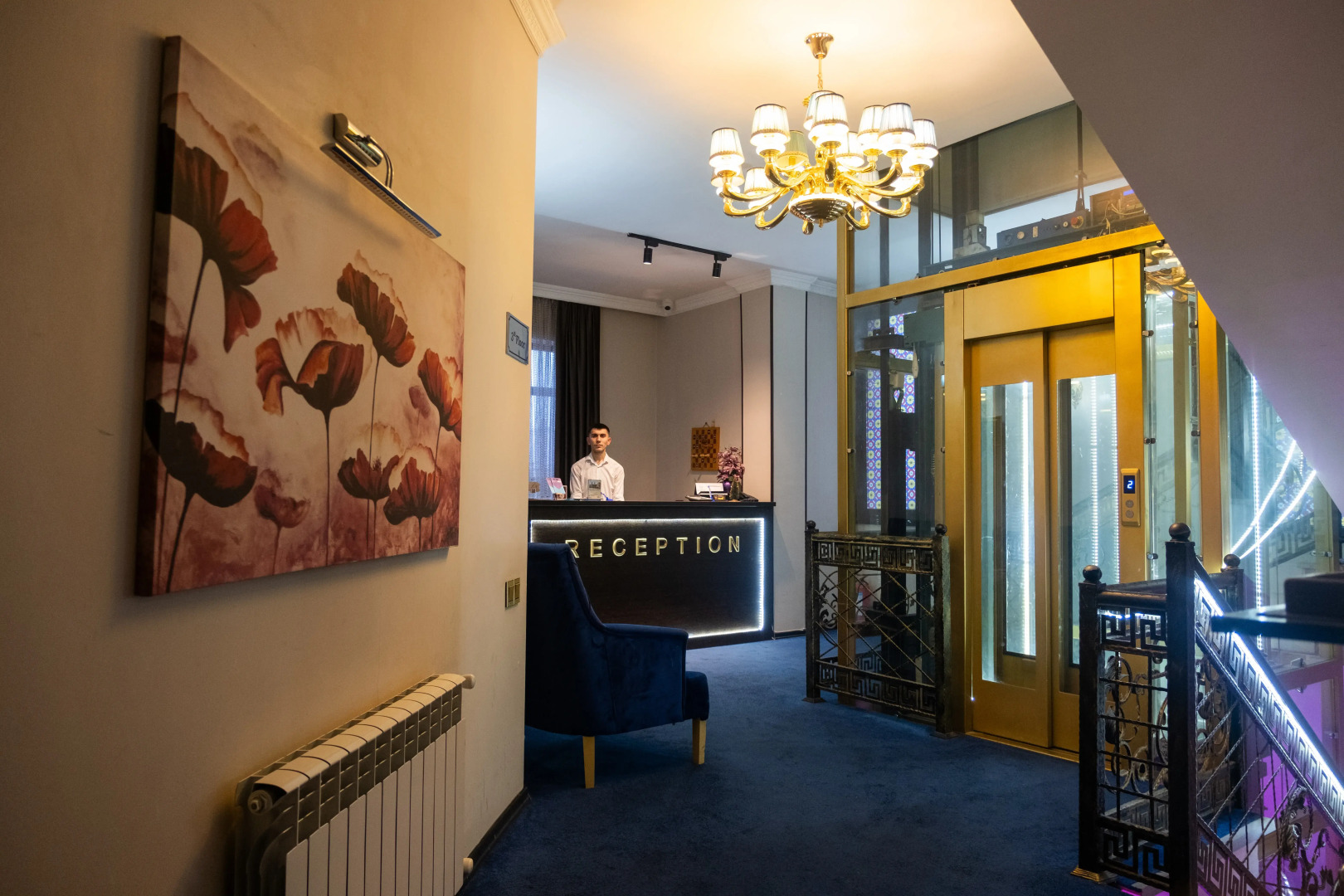 Отель Grand Mirror