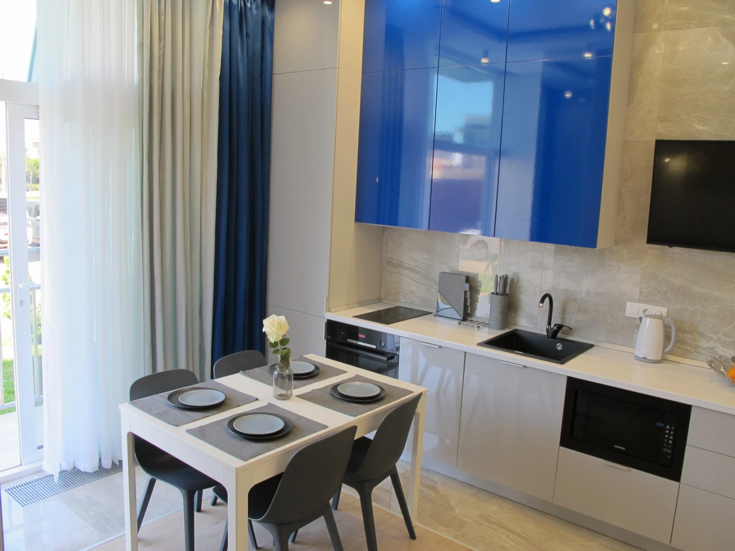 Апартаменты на Бульваре Надежд 4/3