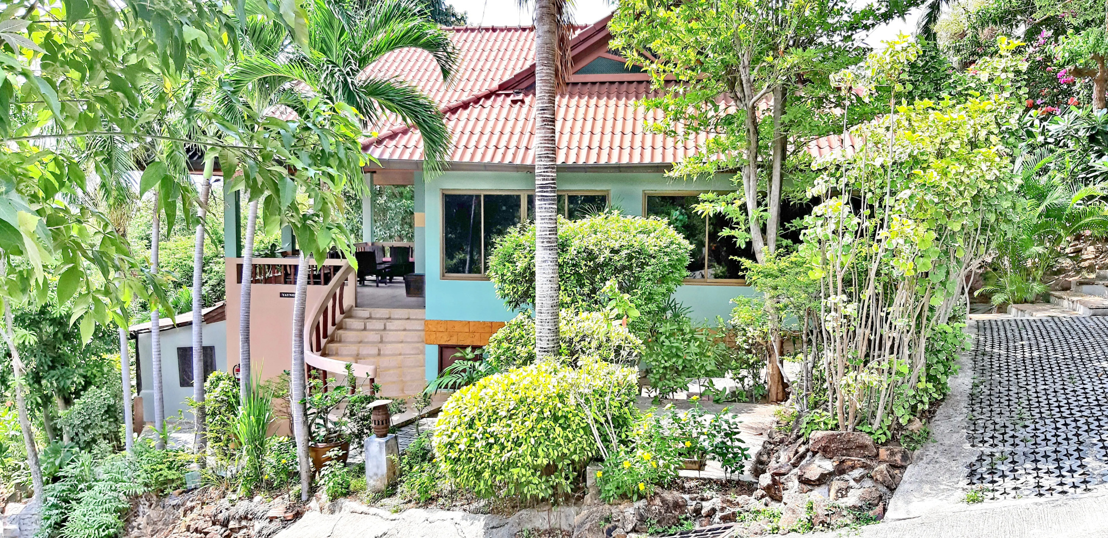 Отель Chaweng Bayview Resort